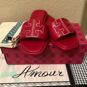 Double T Sport slide- Nappa Leather